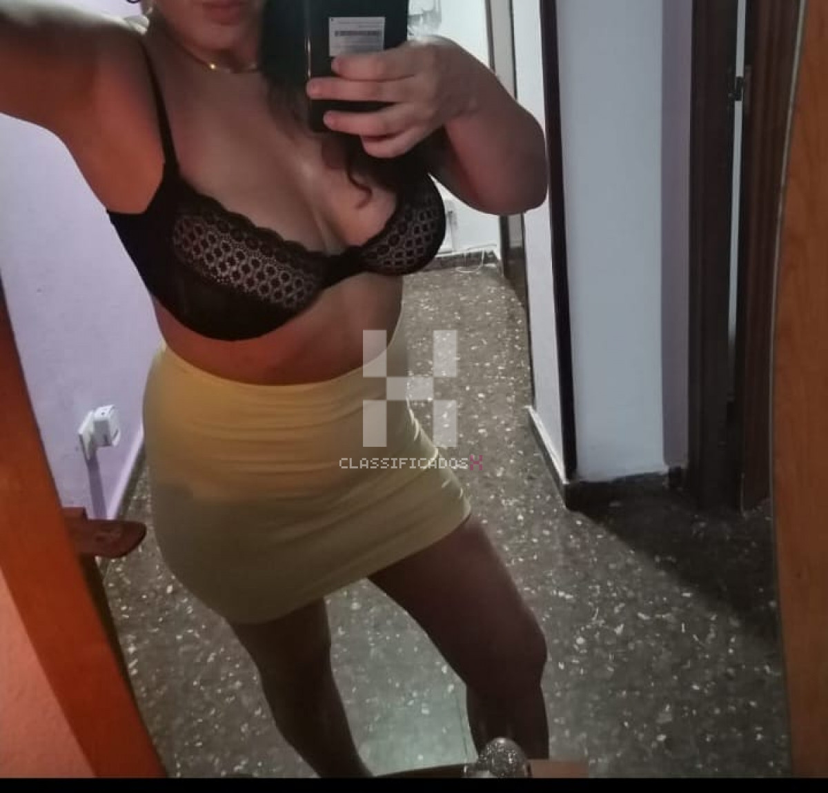 24/n1ux-sara.jpeg